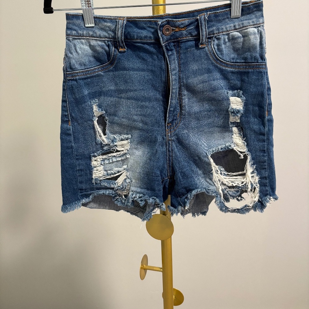 Short jeans